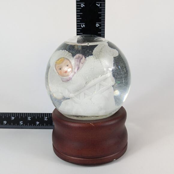 Baby Sledding Snow Globe Waterglobe We Wish You A Merry Christmas Winter Holiday - Picture 11 of 12